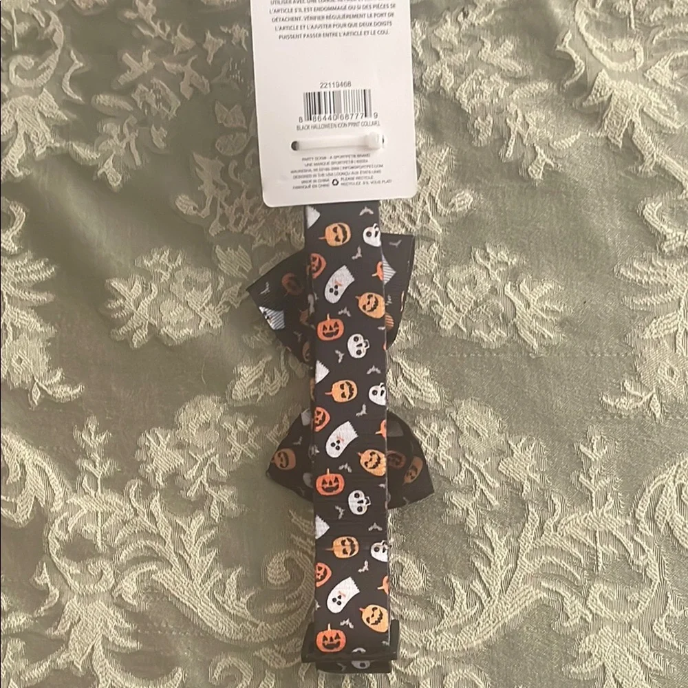 Party Dog Dog Collar with Bow Tie - Black and Orange